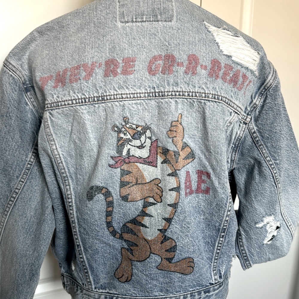 AE x Kellogg’s Tony the Tiger Denim Trucker Jacket Limited Edition Collection